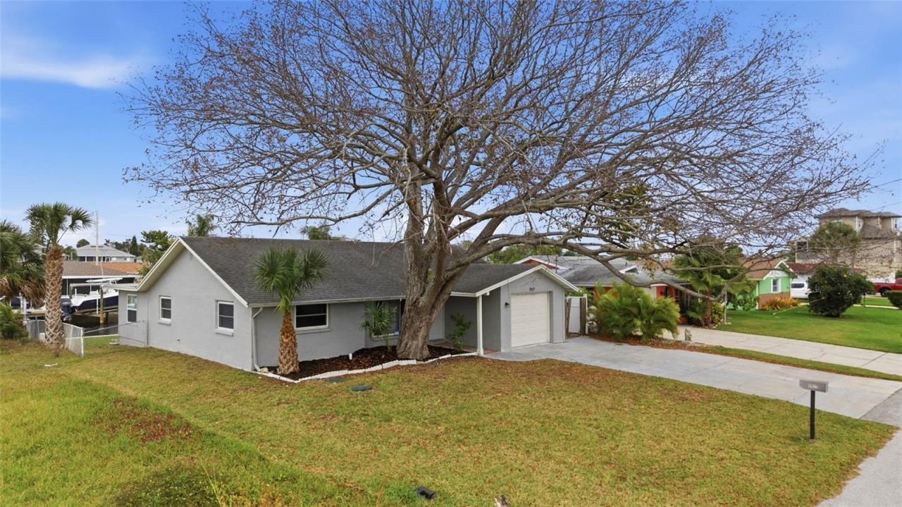 7417 Mako Drive, Hudson, FL 34667 Photo