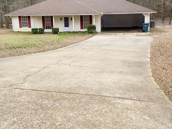 115 Pine Creek Cove, Terry, MS 39170