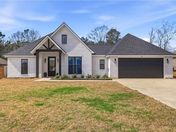 4481 HATHERN Drive, Pineville, LA 71360