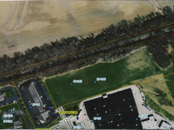 202 Carrie Drive, Wilmington, OH 45177