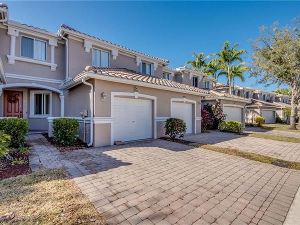 9957 Chiana CIR, FORT MYERS, FL 33905