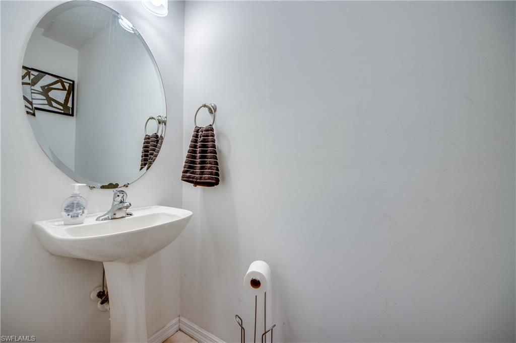 9957 Chiana Cir, Fort Myers, FL 33905 Photo