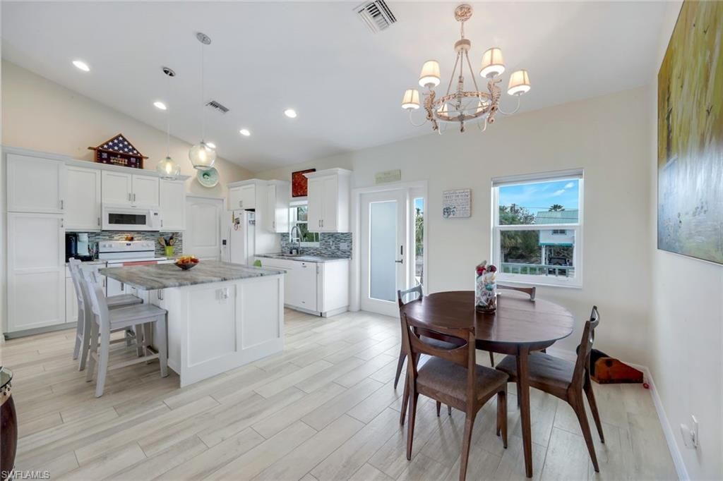 555 Piedmont Rd, Sanibel, FL 33957 Photo