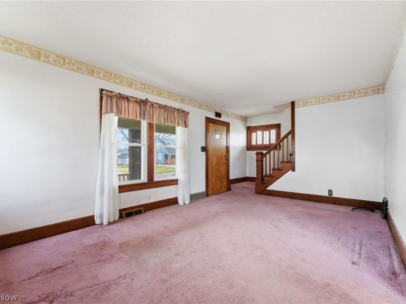 864 W College Road, Alliance, OH 44601 Photo 11