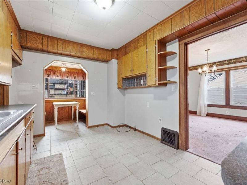 864 W College Road, Alliance, OH 44601 Photo 21