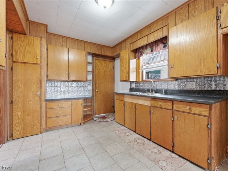 864 W College Road, Alliance, OH 44601 Photo 22