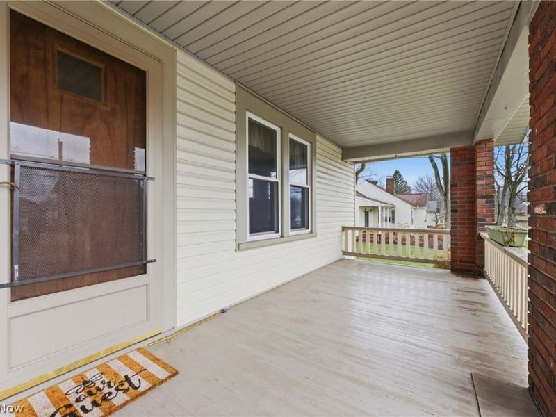 864 W College Road, Alliance, OH 44601 Photo 4