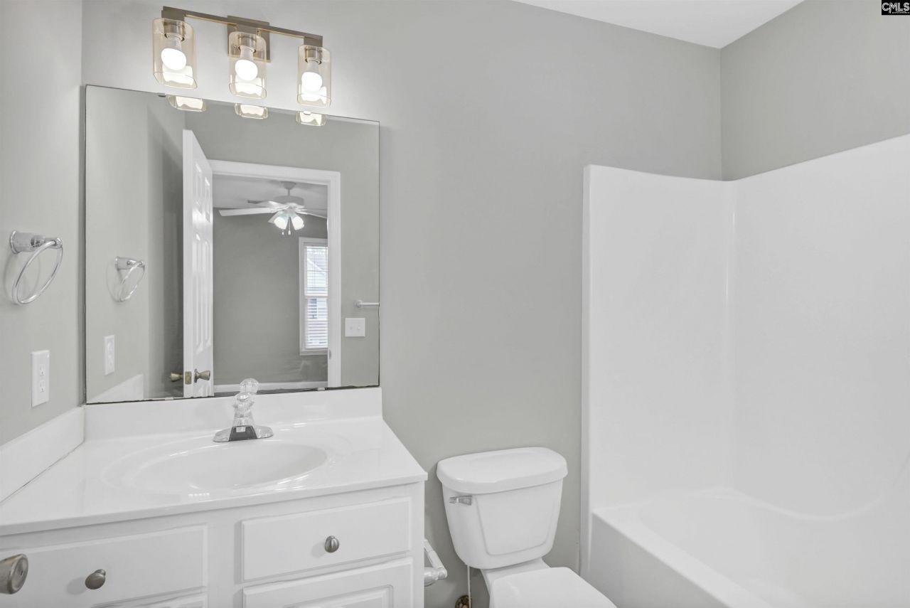 10 Magnolia Glen Lane  Photo 12