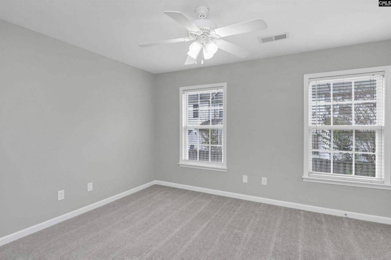 10 Magnolia Glen Lane  Photo 9