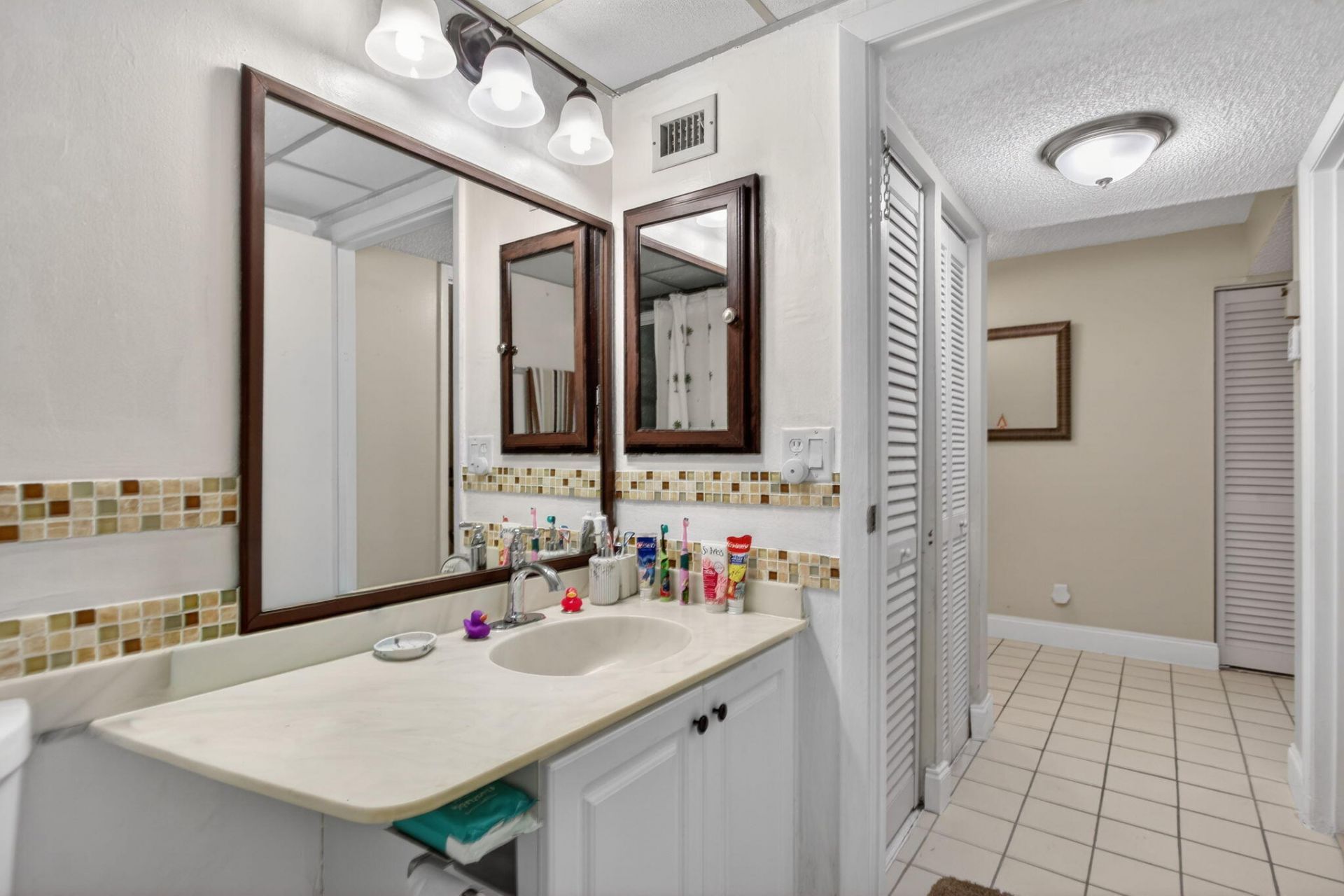 5900 NW 44th Street, Unit 115, Lauderhill, FL 33319 Photo