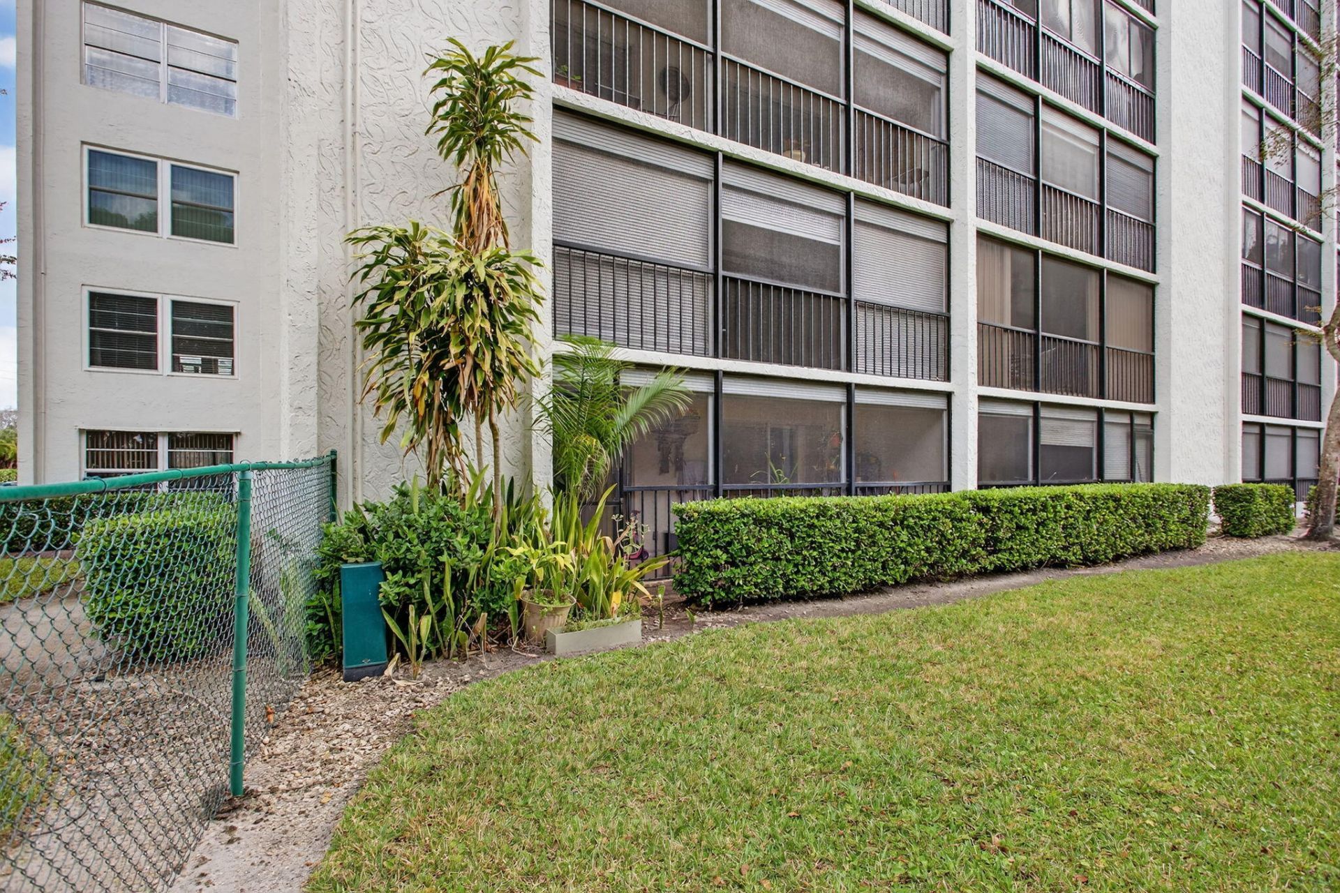 5900 NW 44th Street, Unit 115, Lauderhill, FL 33319 Photo