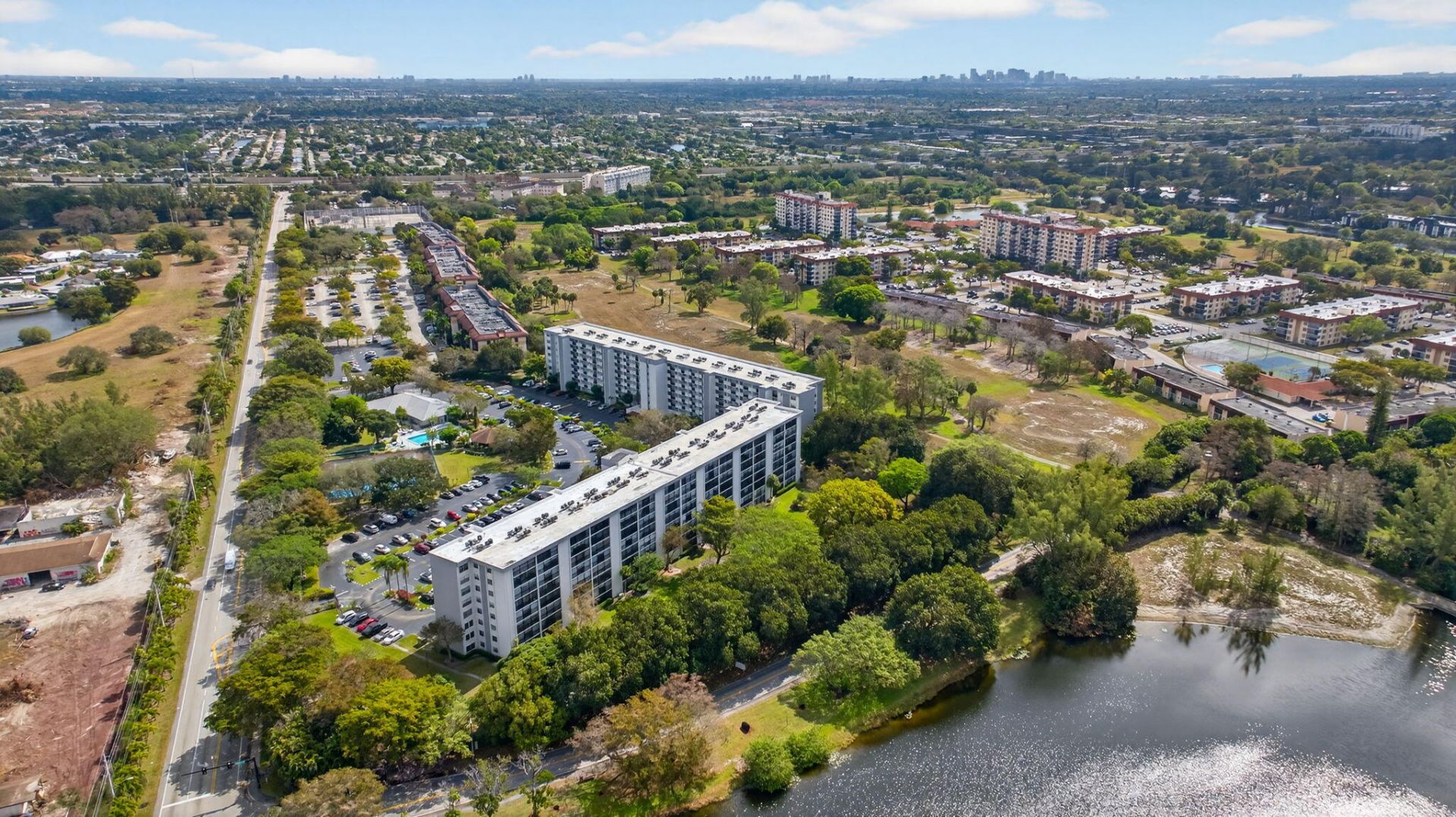 5900 NW 44th Street, Unit 115, Lauderhill, FL 33319 Photo