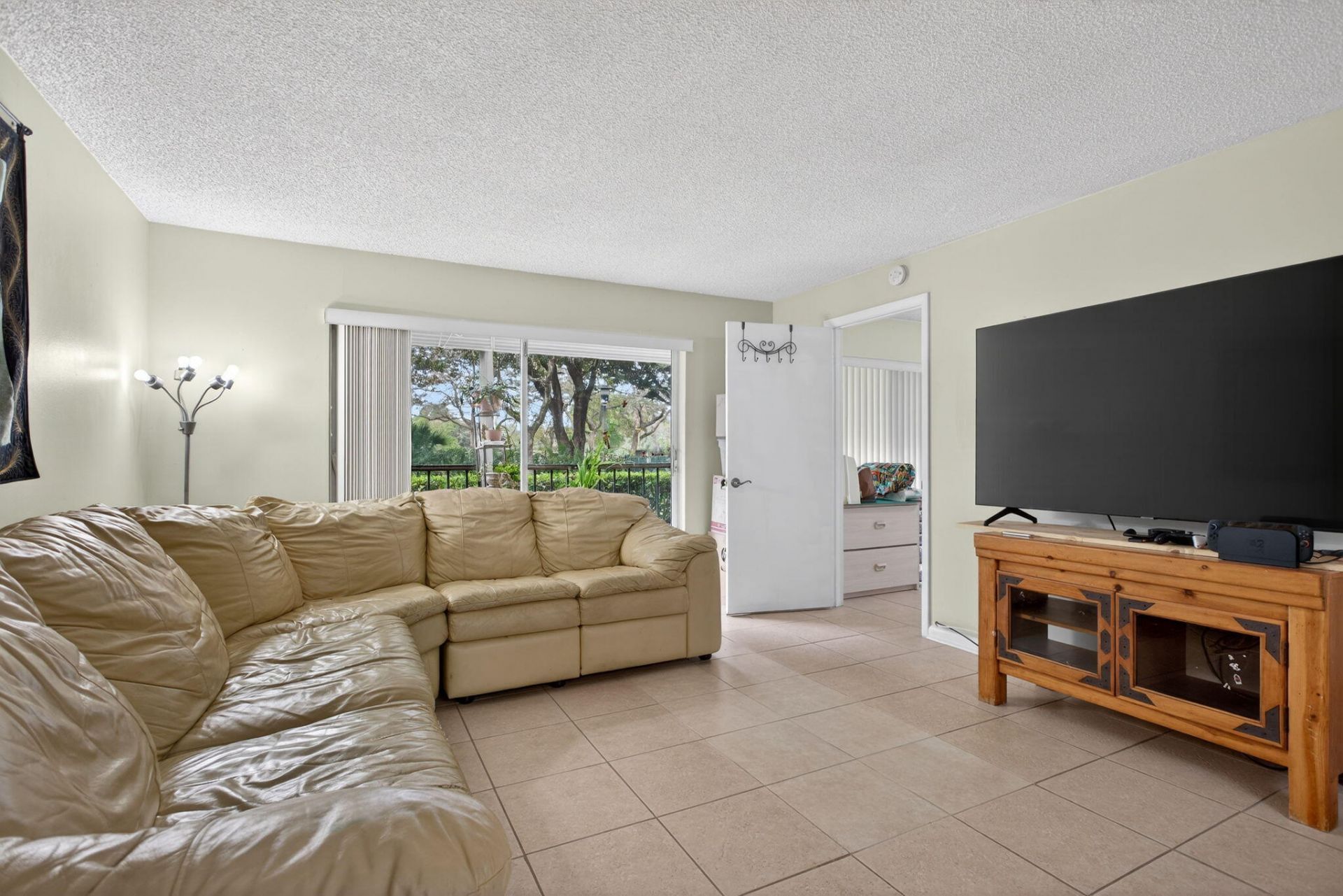 5900 NW 44th Street, Unit 115, Lauderhill, FL 33319 Photo