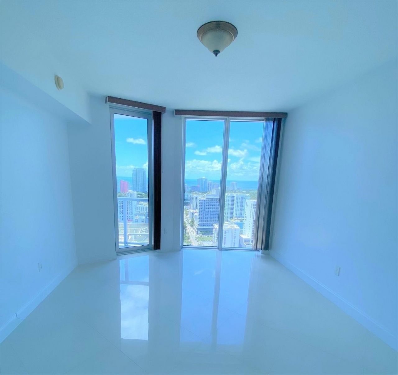 185 SW 7th Street, Unit 3708, Miami, FL 33130 Photo