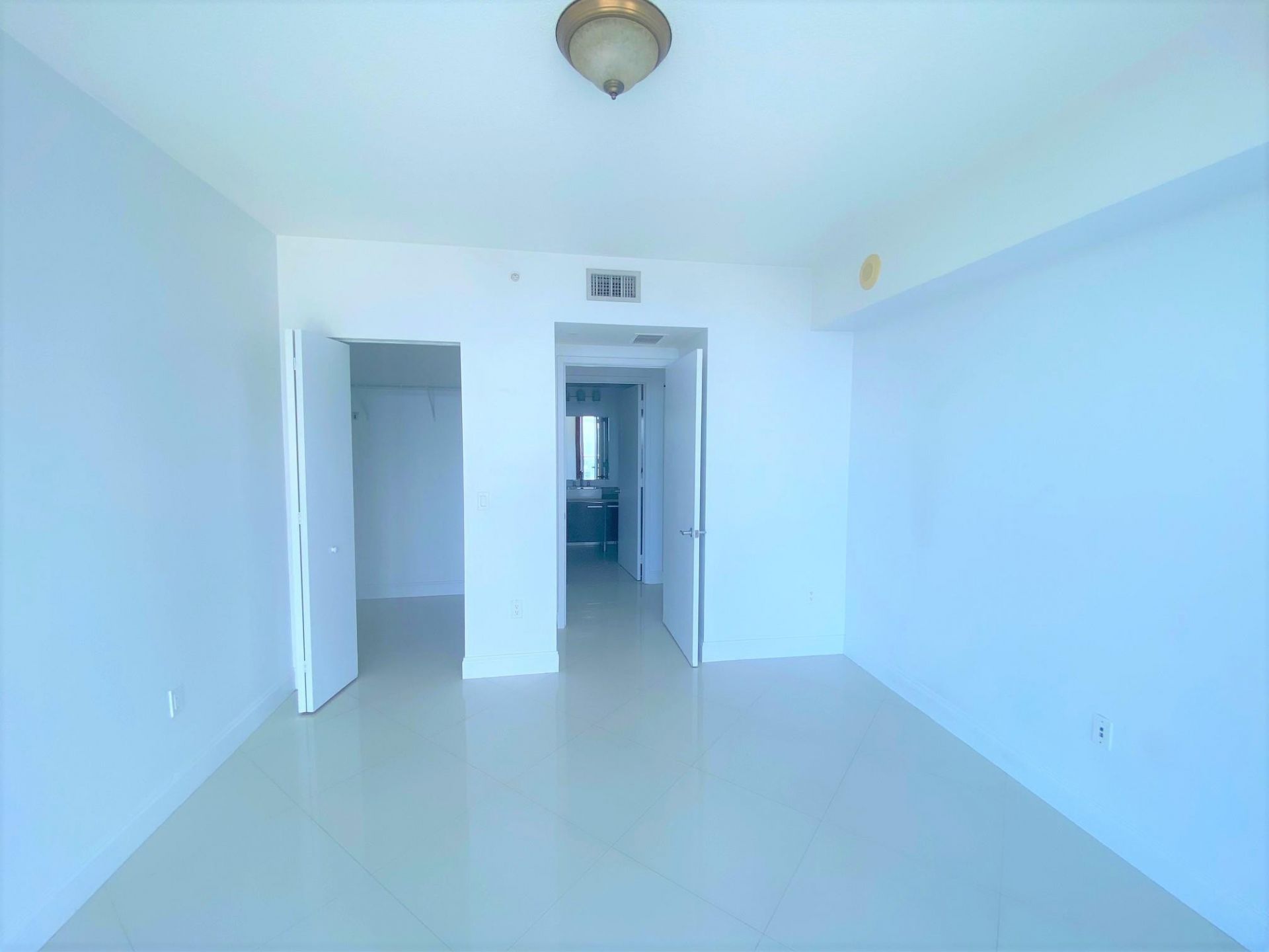 185 SW 7th Street, Unit 3708, Miami, FL 33130 Photo