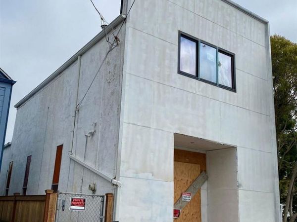 1124 1124 63rd Street, Oakland, CA 94608