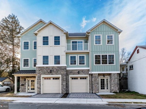 17 WILSON STREET, LAMBERTVILLE, NJ 08530