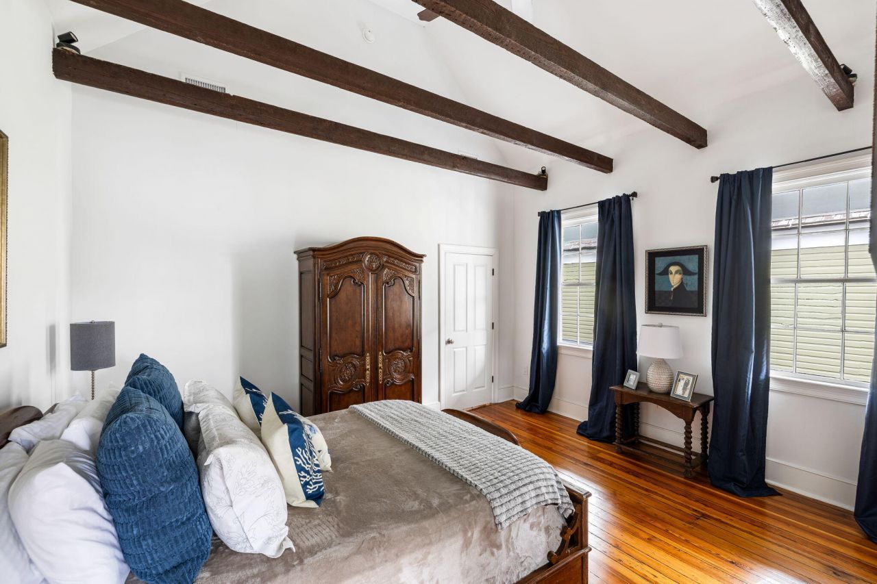 99 Logan Street Photo 23