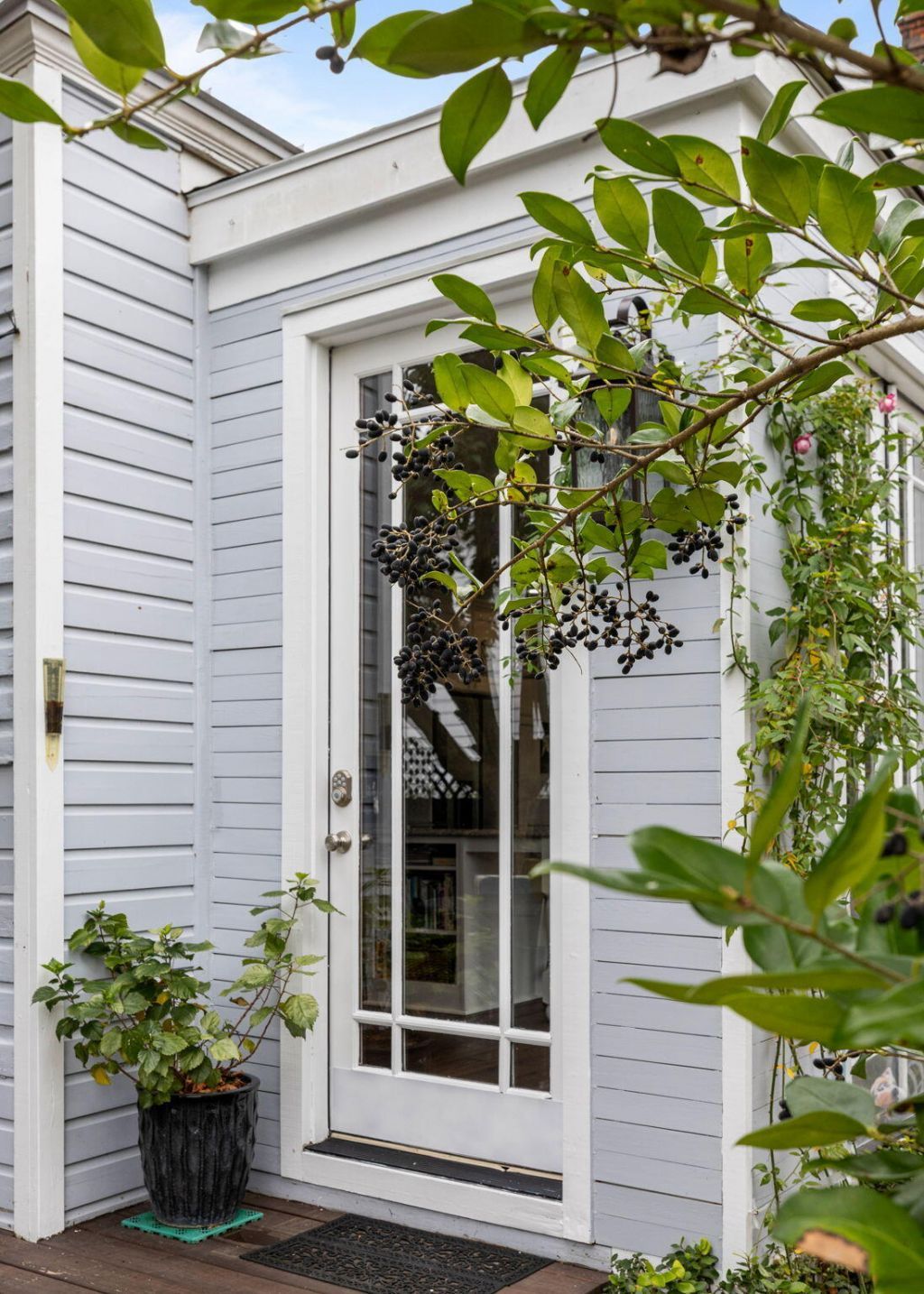 99 Logan Street Photo 33