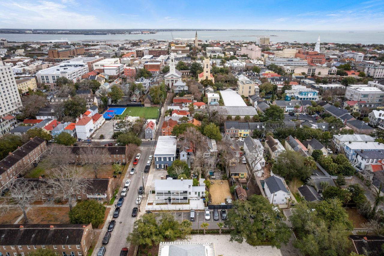 99 Logan Street Photo 35