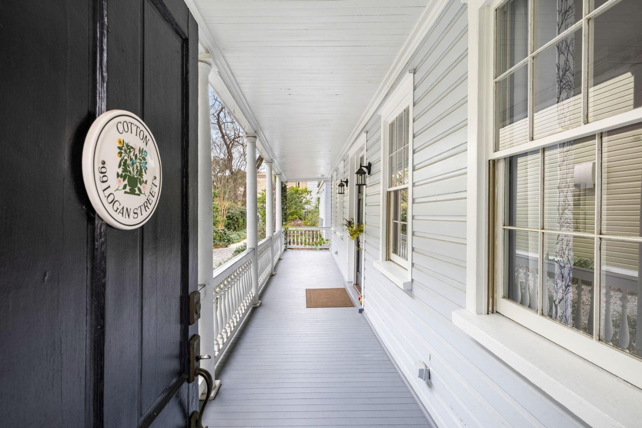 99 Logan Street Photo 5