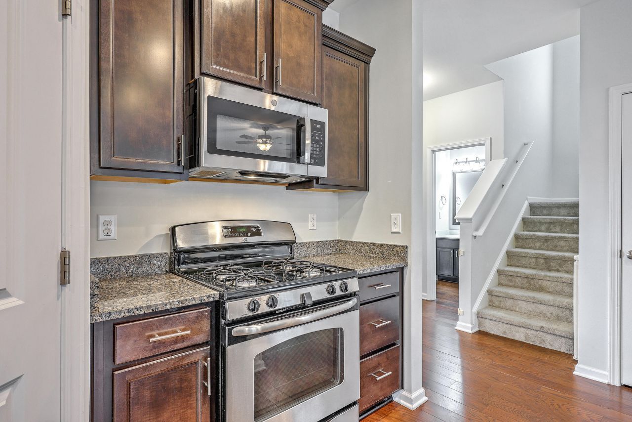 1531 Thoroughbred Boulevard Photo 10