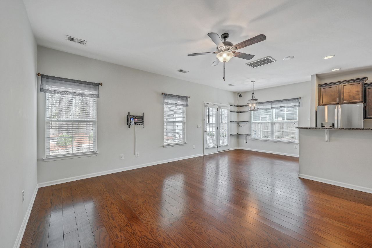 1531 Thoroughbred Boulevard Photo 15