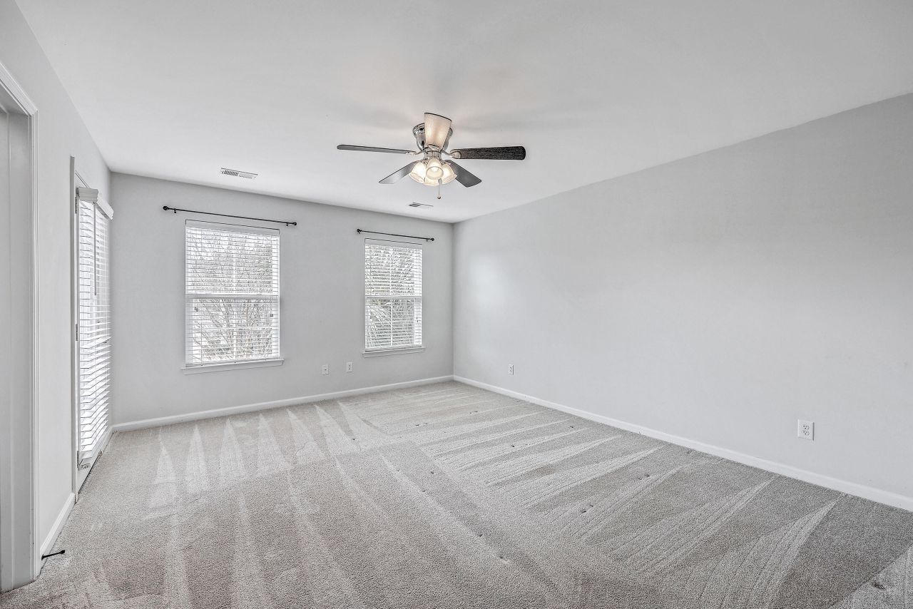 1531 Thoroughbred Boulevard Photo 16