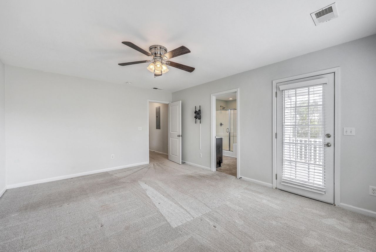 1531 Thoroughbred Boulevard Photo 18