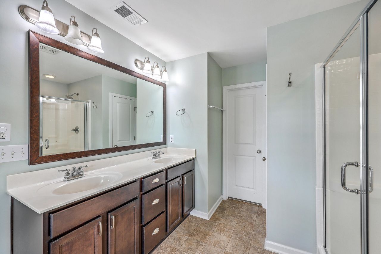 1531 Thoroughbred Boulevard Photo 21