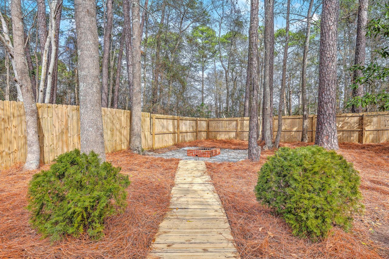 1531 Thoroughbred Boulevard Photo 30