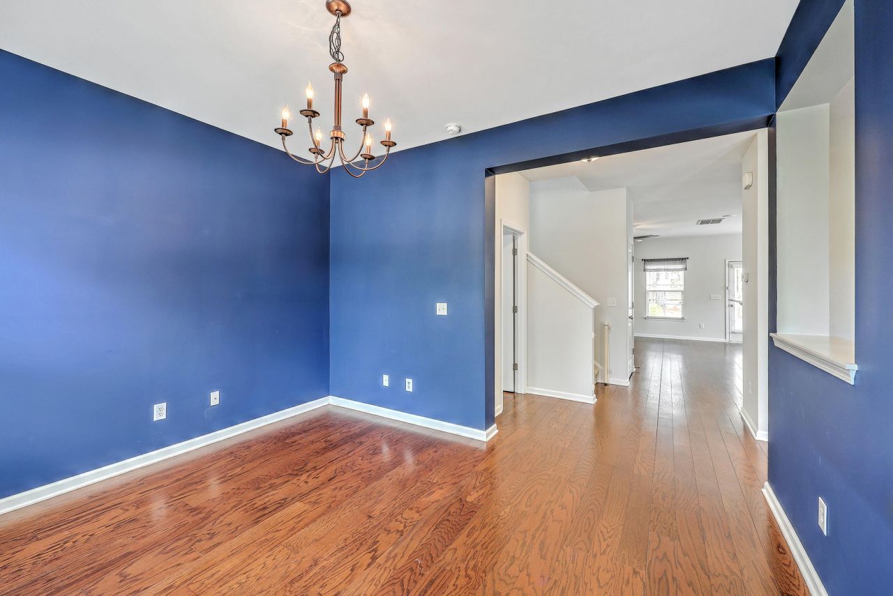 1531 Thoroughbred Boulevard Photo 5