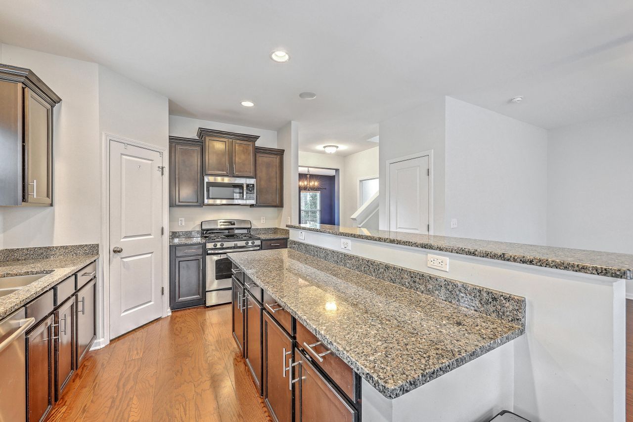 1531 Thoroughbred Boulevard Photo 9