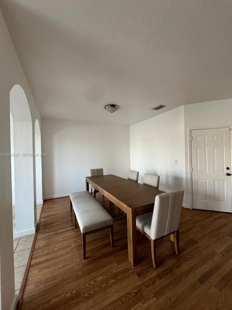 15243 SW 9th Way, Miami, FL 33194 Photo