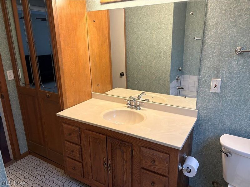 2265 Country Club Drive, Wickliffe, OH 44092 Photo 13