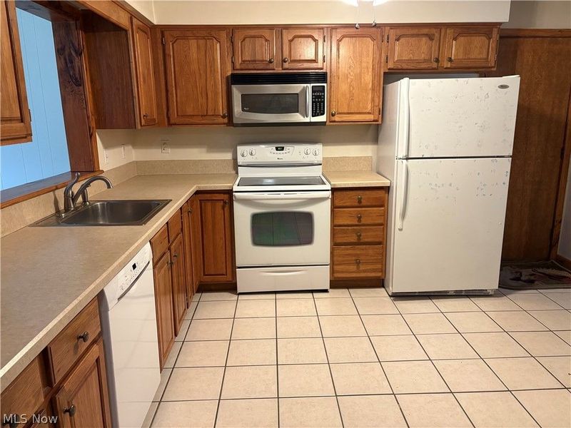 2265 Country Club Drive, Wickliffe, OH 44092 Photo 6