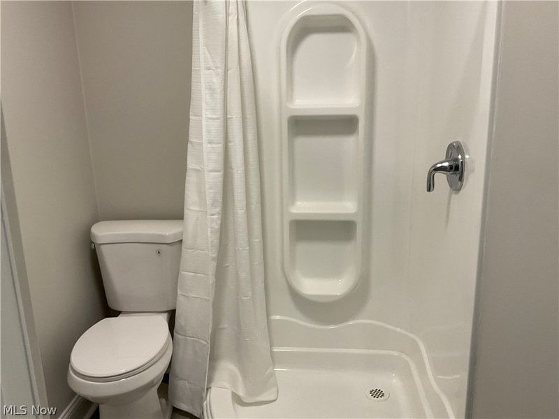 1432 Hazel Avenue, Madison, OH 44057 Photo 6