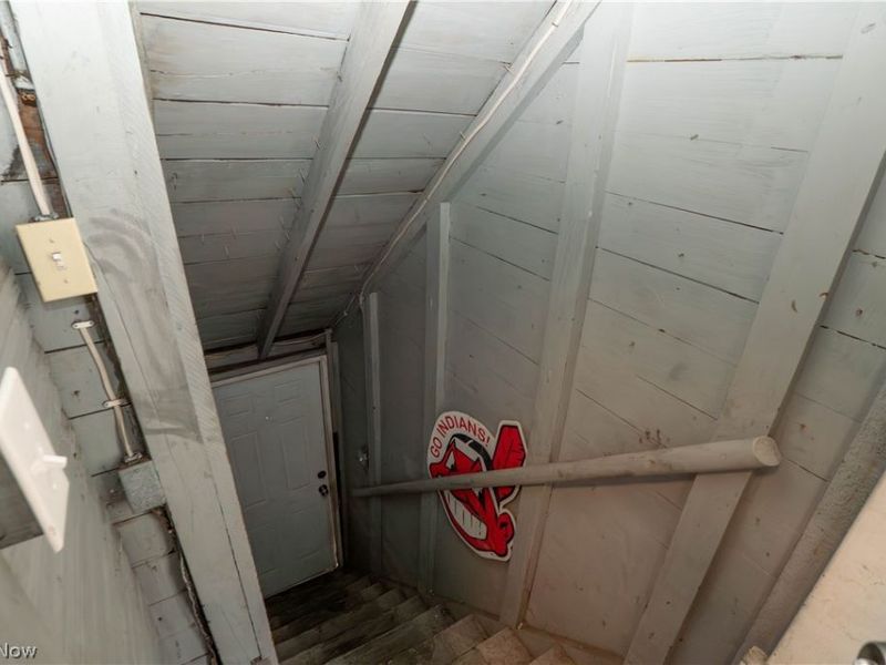 557 W Hopocan Avenue, Barberton, OH 44203 Photo 25