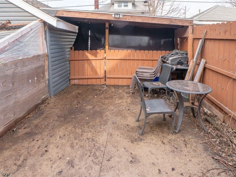 557 W Hopocan Avenue, Barberton, OH 44203 Photo 28