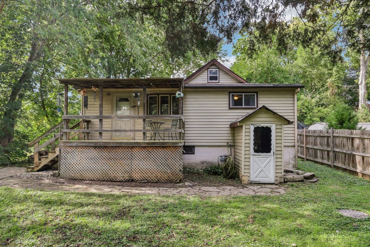 38528 N Drexel Boulevard, Antioch, IL 60002 Main Photo