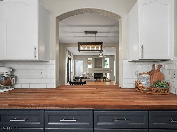 3250 Cheltenham Street, Las Vegas, NV 89129