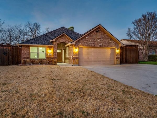 5613 Marlene Drive, Haltom City, TX 76148