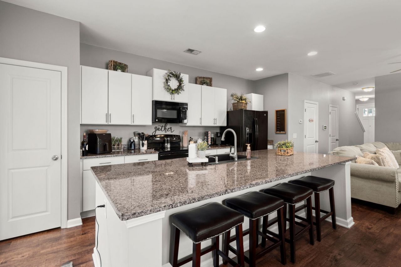 8750 Pasture Court Photo 15