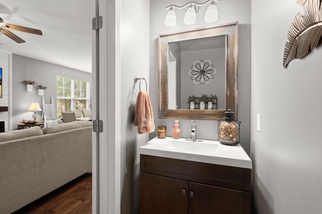 8750 Pasture Court Photo 16