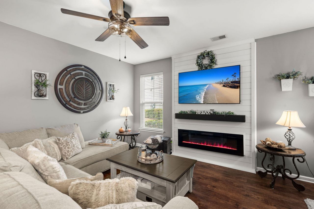 8750 Pasture Court Photo 6