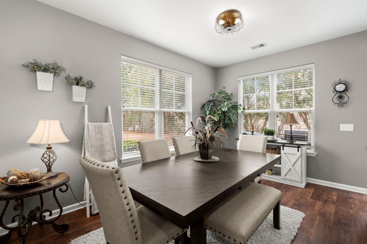 8750 Pasture Court Photo 9