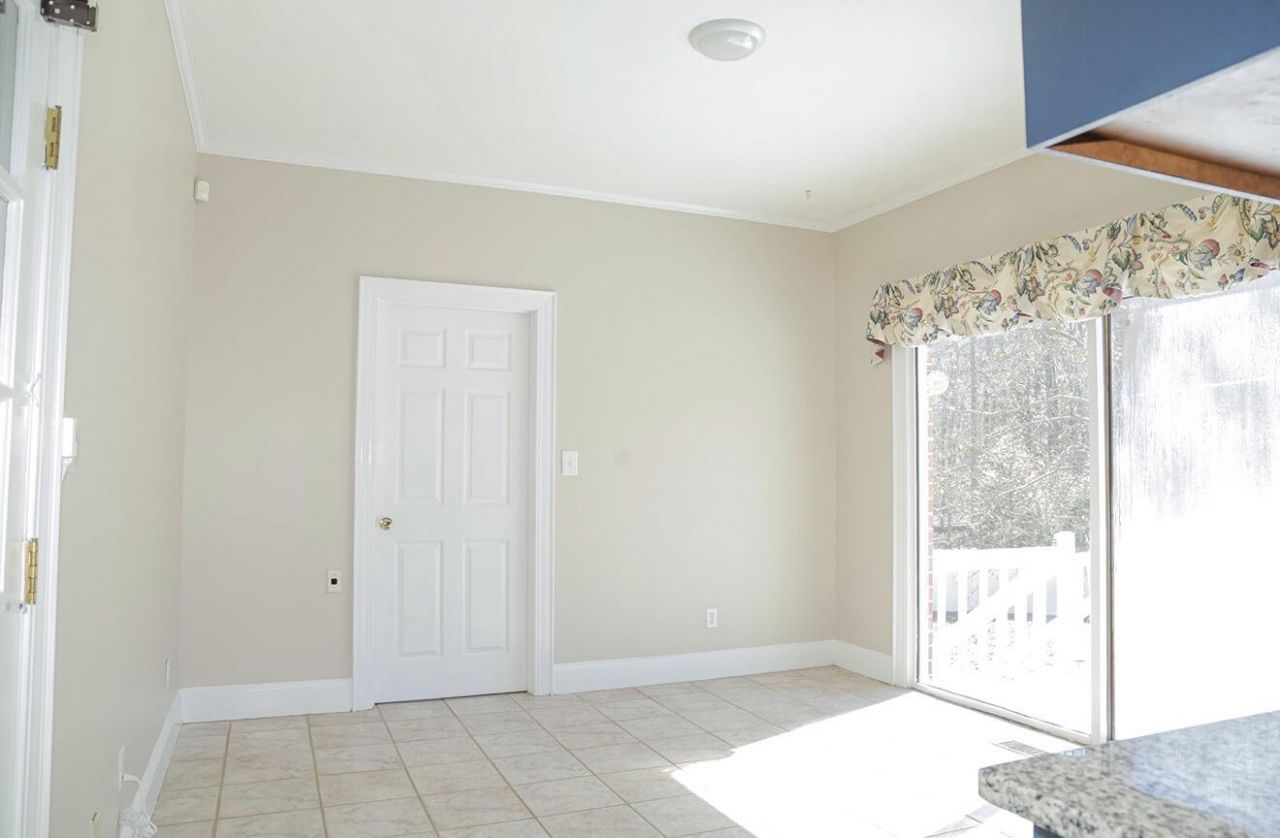 1560 Lee Boulevard Photo 23