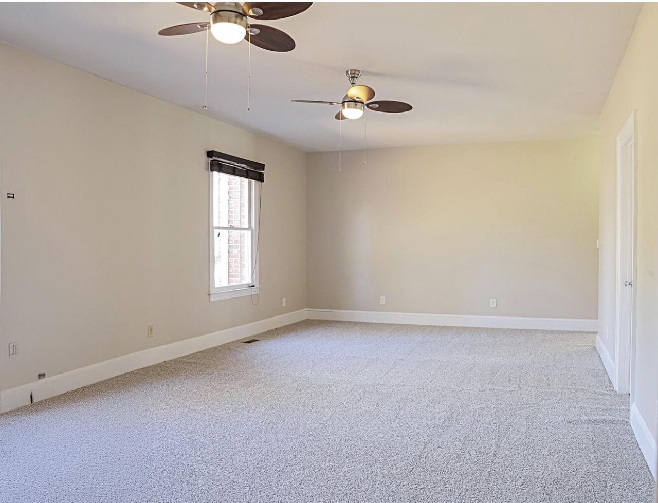 1560 Lee Boulevard Photo 25