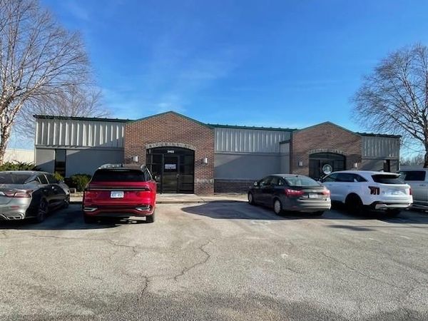 3402 Airport Circle, Pittsburg, KS 66762