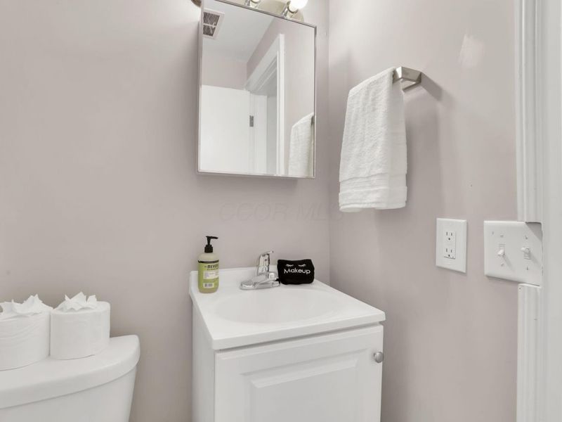 27 W 8th Avenue, Columbus, OH 43201 Photo 35